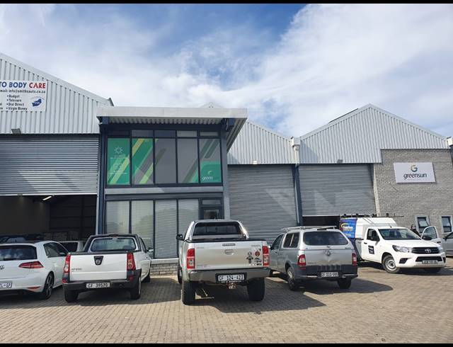 287M² FACTORY RENTED IN SAXENBURG PARK 2
